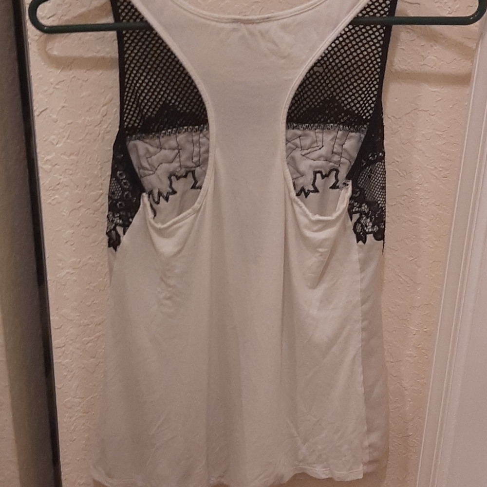 Express Duo Racerback Lace/Mesh Designed Tank Top - Picture 4 of 7